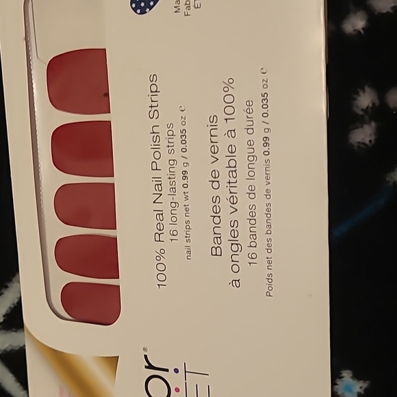 Color Street Nailstrips: Beauty - Picture 4 of 9